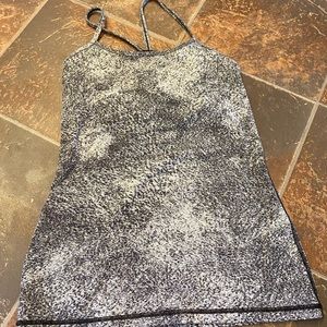Lululemon tank size 8